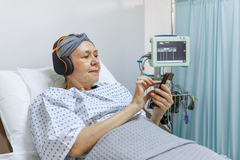 patient-listening-to-music