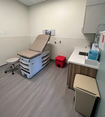 ontario-urgent-care-exam-room