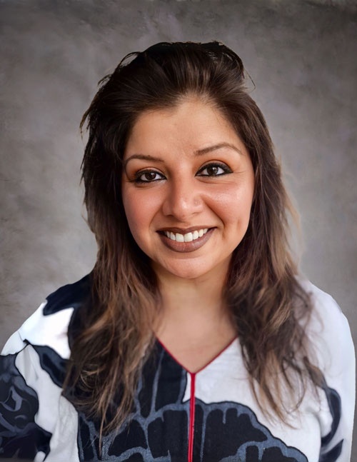 Sara Khan, MD
